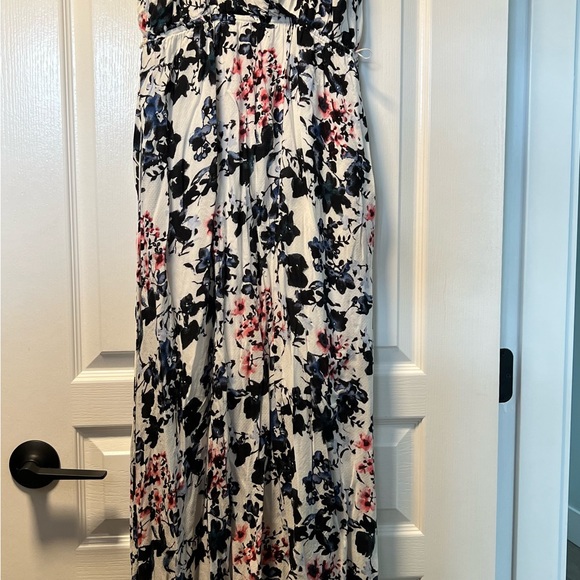 Gorgeous Maternity Sundress - M - Picture 9 of 13